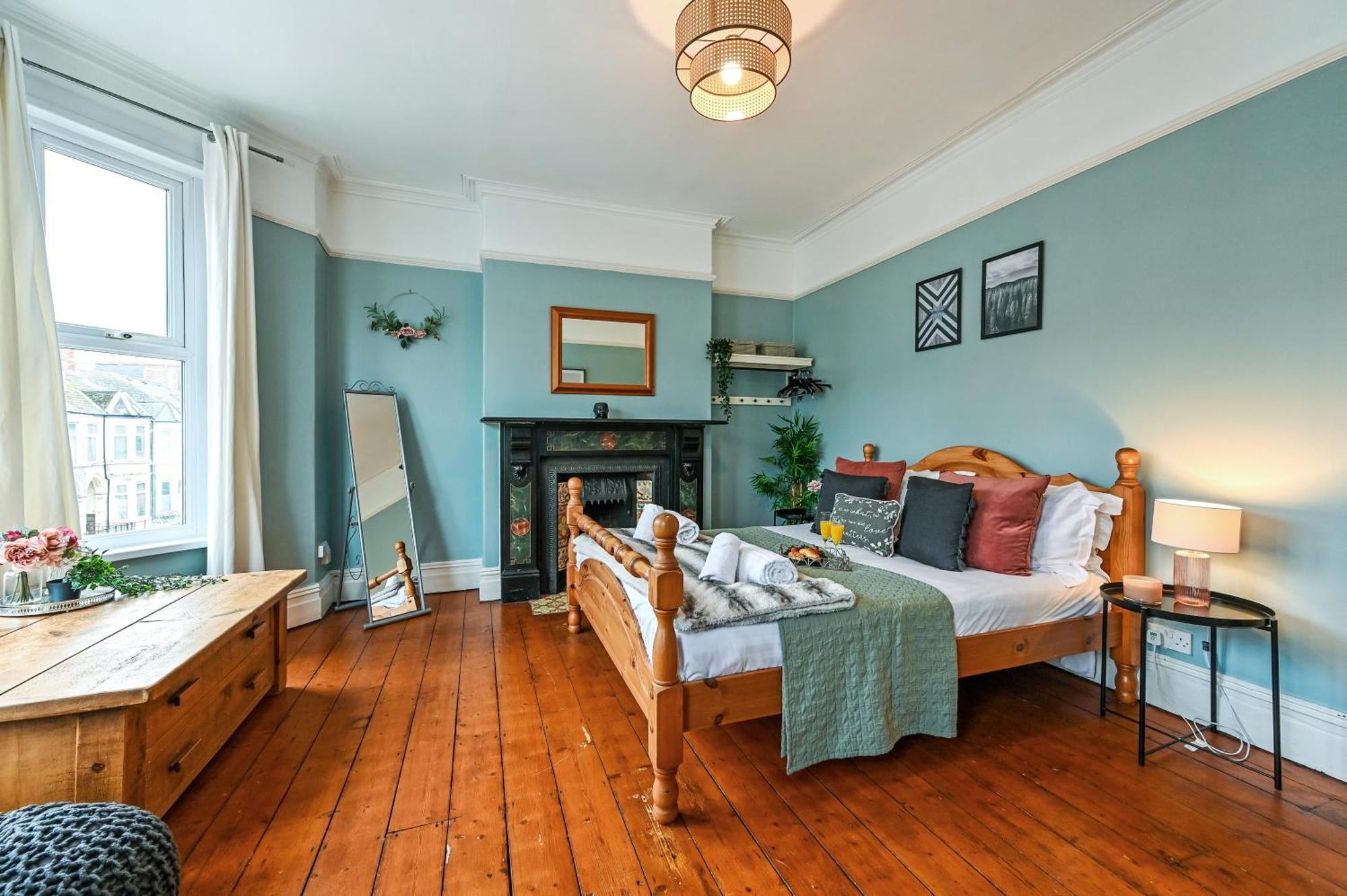 Beautiful Townhouse, Great Location - Pet Friendly Villa Cardiff Exteriör bild