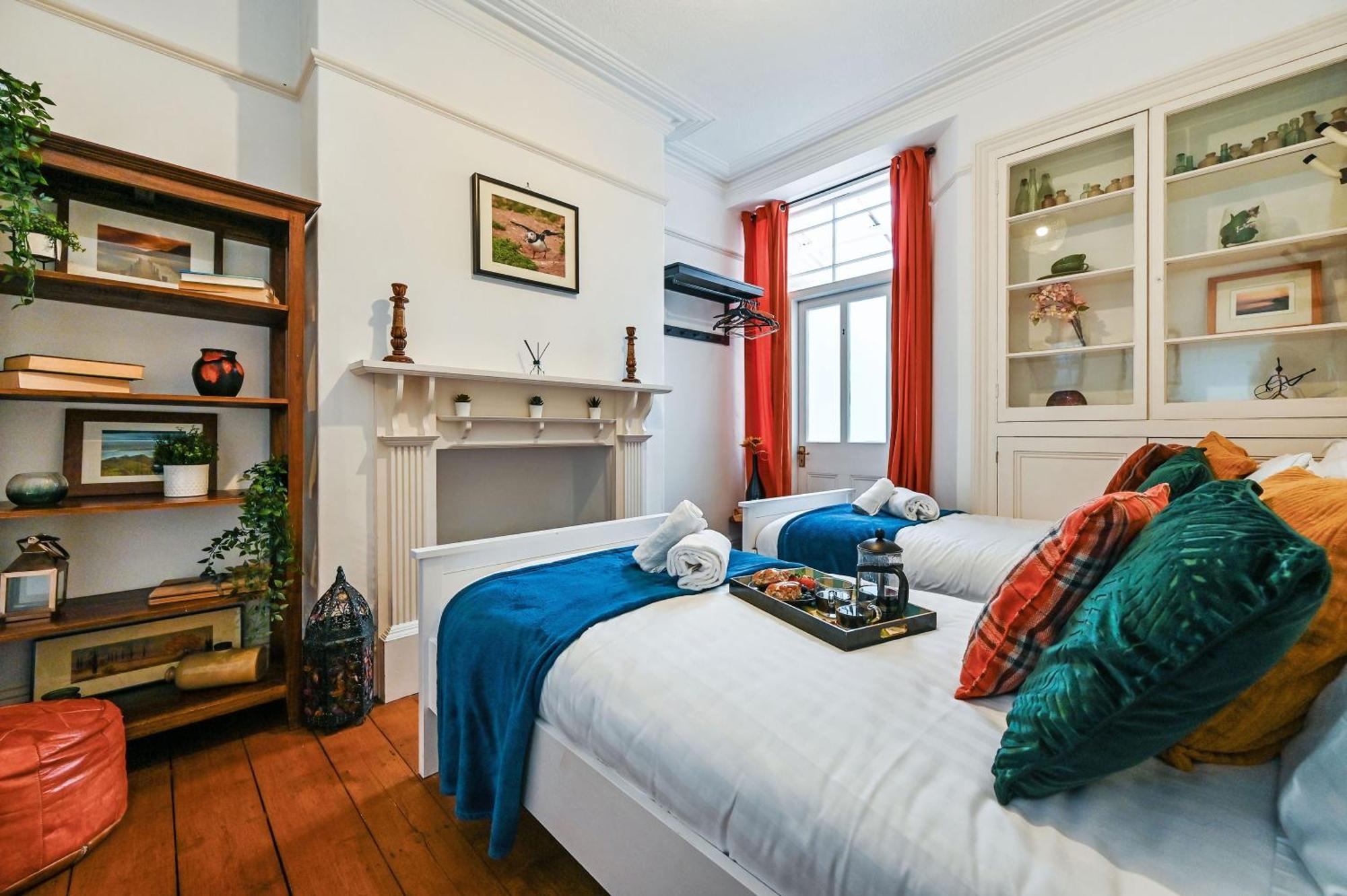 Beautiful Townhouse, Great Location - Pet Friendly Villa Cardiff Exteriör bild